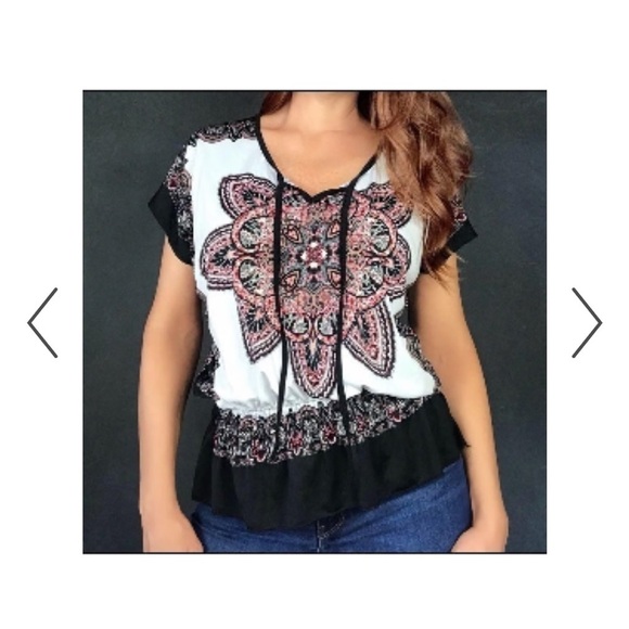 Claudia Richard Tops - Claudia Richard Vintage Black and White Paisley Blouse
